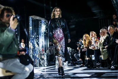 Look 18